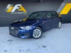 Azul Usado 2022 Audi A3 Sportback e-tron Sedan | € 24.900 (Bom preço)