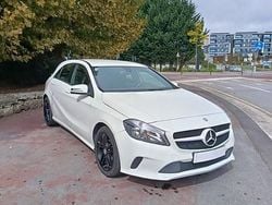Branco Usado 2016 Mercedes A180 Urban Citadino | € 14.900 (Bom preço)