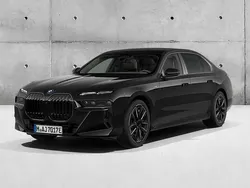 Preto sapphire metalizada cortinas dos vidros laterais traseiros Novo 2025 BMW 750e Comfort Edition Sedan | € 160.812