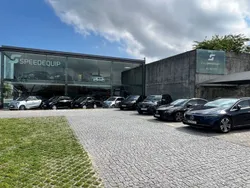 Cinza Usado 2022 Smart ForFour Electric Drive Passion | € 12.740 (Bom preço)