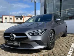 Cinza mountain Usado 2022 Mercedes CLA200 Shooting Brake Progressive Carrinha | € 34.900 (Preço justo)