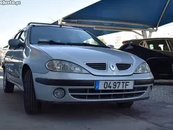 Cinza Usado 2002 Renault Mégane II Sedan | € 1.850 (Preço justo)