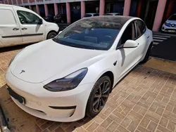 Usado 2022 Tesla Model 3 Standard Range Sedan | € 26.000 (Super Preço)
