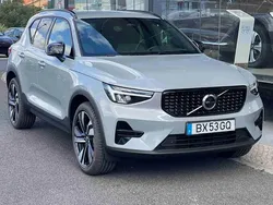 Cinzento Novo 2025 Volvo XC40 Plus SUV | € 44.999 (Preço justo)