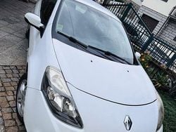 Usado 2010 Renault Clio II Sedan | € 4.700 (Preço justo)