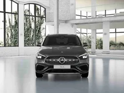 Cinzento Novo 2025 Mercedes GLA180 SUV | € 62.345
