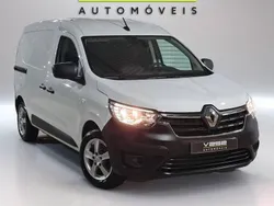 Branco Usado 2023 Renault Kangoo Monovolume | € 15.000 (Bom preço)