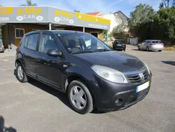 Cinzento Usado 2009 Dacia Sandero Comfort Citadino | € 5.900