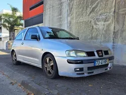 Cinzento Usado 2001 Seat Ibiza Citadino | € 1.150