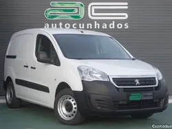 Branco Usado 2018 Peugeot Partner Monovolume | € 11.950 (Preço justo)