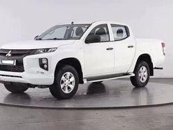 Branco Usado 2022 Mitsubishi L200 Intense Pickup | € 29.999 (Super Preço)