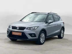 Cinzento Usado 2021 Seat Arona Style SUV | € 16.490 (Preço justo)