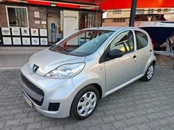 Cinza Usado 2012 Peugeot 107 Active Citadino | € 8.900 (Preço justo)