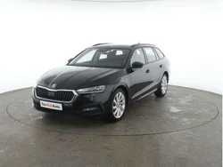 Preto Usado 2022 Skoda Octavia Ambition Carrinha | € 27.990 (Preço justo)