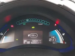 Vermelho Usado 2016 Nissan Leaf Citadino | € 12.300