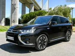 Preto Usado 2017 Mitsubishi Outlander P-HEV Intense SUV | € 18.450 (Bom preço)