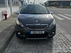 Cinzento Usado 2015 Peugeot 2008 SUV | € 9.150 (Bom preço)