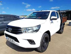 Branco Usado 2020 Toyota HiLux Pickup | € 28.900 (Preço justo)