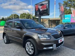 Castanho Usado 2016 Skoda Yeti Style SUV | € 15.990