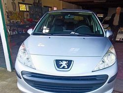 Usado 2008 Peugeot 207 Access Sedan | € 5.750 (Caro)
