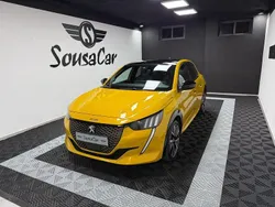Amarelo Usado 2020 Peugeot e-208 GT Citadino | € 16.900 (Preço justo)