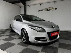 Cinzento Usado 2010 Renault Mégane III Coupé | € 7.990 (Preço justo)