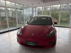 Branco Usado 2022 Tesla Model 3 Sedan | € 29.250 (Bom preço)