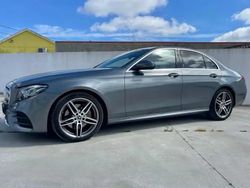 Cinzento Usado 2018 Mercedes E220 AMG line Sedan | € 37.580