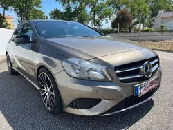 Castanho Usado 2013 Mercedes A180 Urban | € 13.900