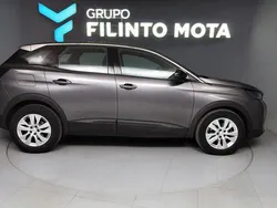 Cinzento Usado 2023 Peugeot 3008 Active SUV | € 28.490 (Preço justo)