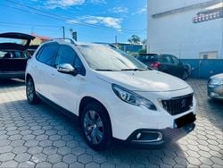 Branco Usado 2019 Peugeot 2008 Active SUV | € 13.490 (Preço justo)