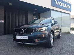 Azul Usado 2021 Volvo XC40 Momentum SUV | € 27.990 (Preço justo)