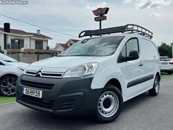 Branco Usado 2016 Citroën Berlingo Monovolume | € 8.950 (Preço justo)