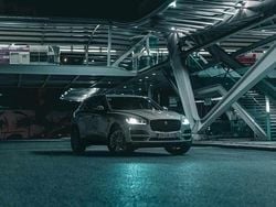 Cinzento Usado 2017 Jaguar F-Pace SUV | € 23.500 (Super Preço)