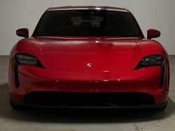 Vermelho Usado 2020 Porsche Taycan 4S Sedan | € 64.995 (Bom preço)