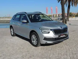 Cinzento (metalizado) Usado 2021 Skoda Kamiq Style SUV | € 19.990 (Preço justo)