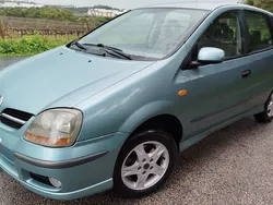 Usado 2002 Nissan Almera Tino Monovolume | € 1.650