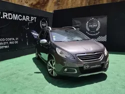 Castanho Usado 2014 Peugeot 2008 Allure SUV | € 10.990 (Bom preço)