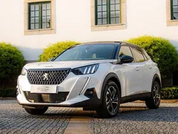 Branco Usado 2021 Peugeot 2008 GT SUV | € 22.000 (Preço justo)