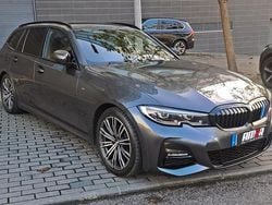 Cinzento Usado 2020 BMW 320 Coupé | € 32.000 (Preço justo)