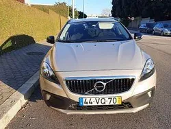 Usado 2016 Volvo V40 CC Carrinha | € 16.750