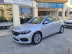 Cinzento Usado 2020 Fiat Tipo Lounge Sedan | € 13.980 (Caro)