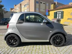 Cinzento Usado 2015 Smart ForTwo Coupé Coupé | € 10.250 (Preço justo)
