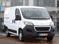 Branco Usado 2020 Peugeot Boxer Premium Van | € 19.950 (Preço justo)