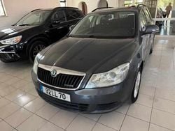 Cinzento Usado 2011 Skoda Octavia Citadino | € 8.250 (Preço justo)