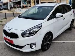 Branco Usado 2016 Kia Carens Monovolume | € 17.500 (Preço elevado)