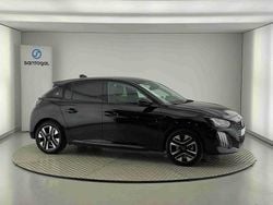 Preto Usado 2025 Peugeot e-208 Allure Citadino | € 27.990 (Preço justo)