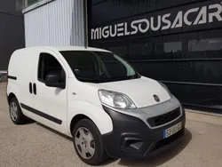 Branco Usado 2018 Fiat Fiorino Monovolume | € 6.500 (Preço elevado)