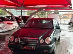 Verde Usado 1998 Mercedes 290 Classic Citadino | € 4.750