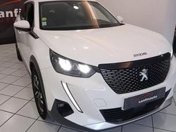Branco Usado 2022 Peugeot 2008 SUV | € 22.500 (Preço justo)
